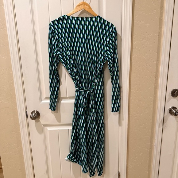 Diane Von Furstenberg Teal and White Geometric Long Sleeve Dress - Picture 4 of 6